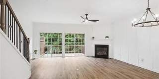 1386 Thornborough Drive Gallery 1