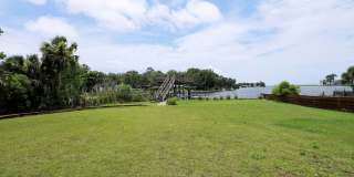 Waterfront in Shalimar with Dock and Lift Waterfront in Shalimar with Dock and Lift Gallery 54