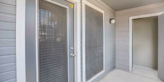 Del Lago Apartments Gallery 10