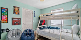 9004 Polly Ave Gallery 25