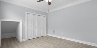 712 Madison Avenue Gallery 25
