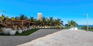 7135 Collins Ave Gallery 3