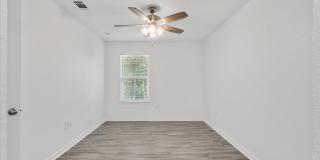 Spacious 4-Bedroom Townhome Gallery 16