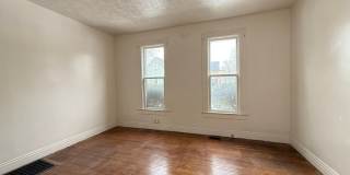 HOUSE...LARGE 3 Bedroom 2 Bath Gallery 5