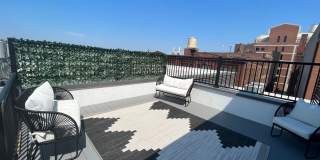 725 W Pratt Gallery 145