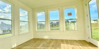 5 Bedroom, 3.5 Bathroom Home w/ Office and 2 Car Garage Gallery 17