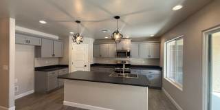 4 Bedroom 2 Bathroom Home Gallery 4