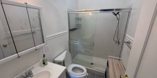 2429 Central Ave #B - Studio room | 1 bath | Single Room Occupancy (SRO) Gallery 1