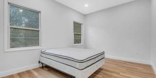 22 Meadow Lane Gallery 29