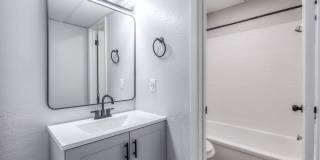 Crossings at Midtown Gallery 19