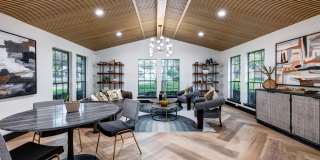 Fox Trails Apartments Gallery 10
