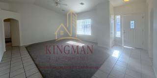 Corner Lot Living with a Covered Patio and Spacious Split Floor Plan Gallery 4