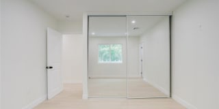 5740 Beck Avenue Gallery 17