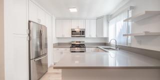 Yosemite Garden Apartments Gallery 13