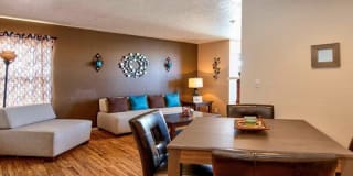 Oak Tree Park Apartments Gallery 3