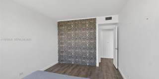 7441 Wayne Avenue Gallery 17
