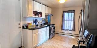 136 Broad Street Gallery 6