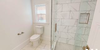 1030 West Apartments: Two, Four, & Five Bedrooms Near USC Campus! Gallery 13