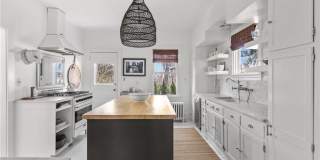 193 Coggeshall Avenue Gallery 13