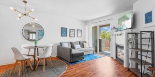 308 River Street Gallery 6