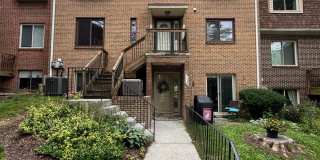 3 Bedroom, 2 Bath Townhouse Gallery 1