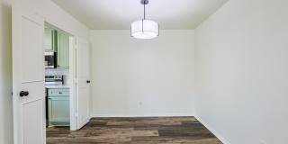 8308 Albany Avenue Gallery 33