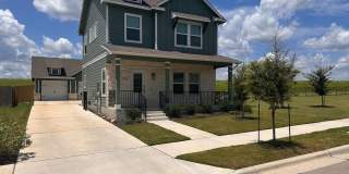 Charming 2BR House in Leander Gallery 1
