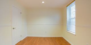 Beautiful 2 Bedroom, 2 Bathroom Historical Row Home Gallery 8