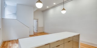 The Edgar at Linden Row Gallery 25