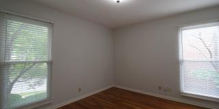 May FREE On This 2 Bedroom 1 Bath Apartment In The West Plaza Area Gallery 12