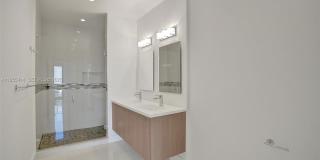 516 SE 1st Cir Gallery 29