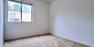 Remodeled 3bd 3-Story Townhouse With Attached Garage Remodeled 3bd 3-Story Townhouse With Attached Garage Gallery 24