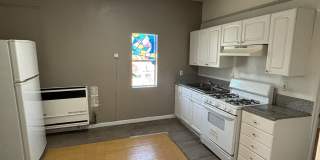 1238 South Hobart Boulevard Gallery 1