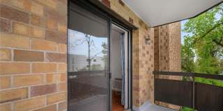 141 Great Neck Road Gallery 33
