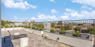 1450 S Barrington Ave Gallery 29