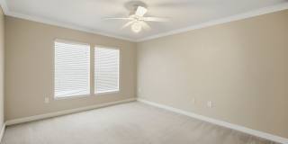 Spacious 2-Bedroom Condo with Sunroom & Resort-Style Amenities! Gallery 17