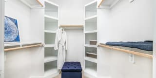 Overture Crabtree Age 55+ Apartment Homes Gallery 18