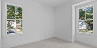 **OFFERING REFUNDABLE APPLICATION FEES & $200 MOVE IN PROMOTION** New Construction 3BD, 3.5BA End-Unit Raleigh Townhome with a Large Upstairs Bonus Room & Full Bathroom Inside the Beltline Near Lake J Gallery 34