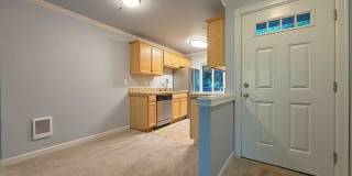 Cozy 2BD Portland Unit with Covered Parking Gallery 1