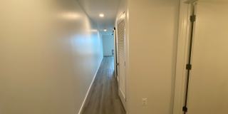 725 W Pratt Gallery 2