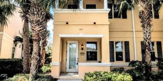 Seasonal/short term/annual 3/3 spacious townhouse with water view off University PKWY Gallery 1