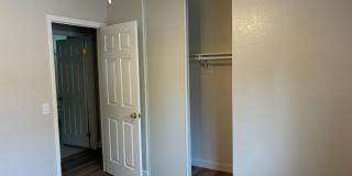 3 Bedrooms with big backyard Gallery 33
