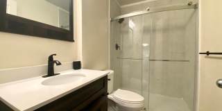 Updated 2 Bedroom off Guadalupe! 3815 Guadalupe Gallery 14