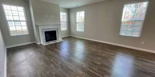 Stunning 4 Bedroom 2.5 Bathroom 2-story Home in NE Greensboro with 2 car garages Gallery 12