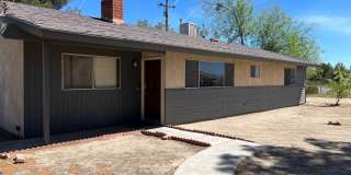 2 bedroom 2 bathroom House In Apple Valley, Ca Gallery 1