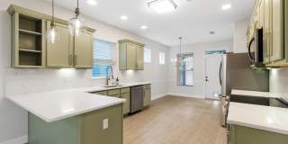 Gorgeous remodeled 3-bedroom, 2.5 bath home in Hillcrest Gallery 8