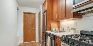 215 East 84th Street Gallery 3