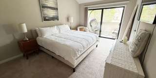 Beautifully Furnished 2 Bed/2.5 Bath Townhome in the Desirable Woodlands of La Jolla Gallery 16