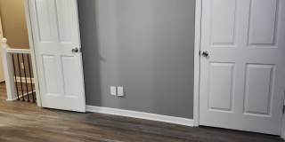 Marquis Gallery 8