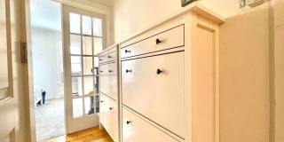 Cozy and Sunlit 1 bed 1 Bath! Gallery 7